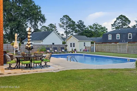 1604 Paramore Drive Greenville NC 27858