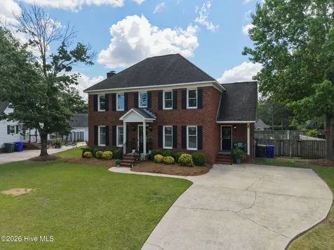 1604 Paramore Drive Greenville NC 27858