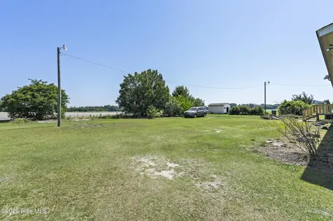 1678 Fred Harrison Road Snow Hill NC 28580