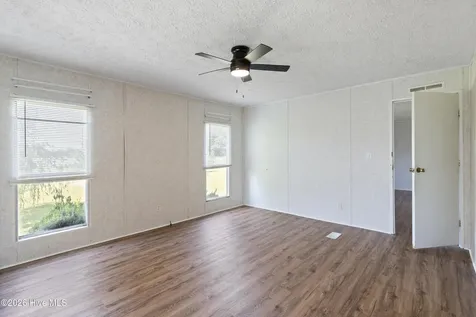 1678 Fred Harrison Road Snow Hill NC 28580