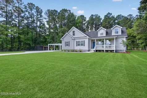 451 Governors Road SE Winnabow NC 28479
