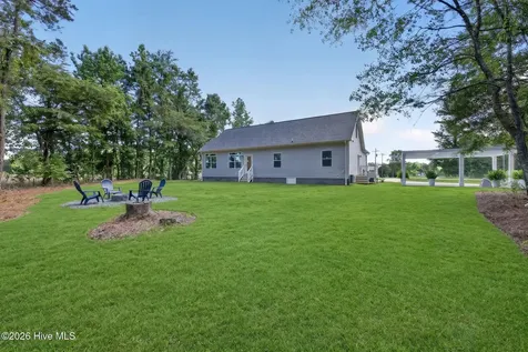 451 Governors Road SE Winnabow NC 28479