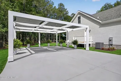 451 Governors Road SE Winnabow NC 28479