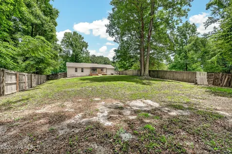 125 Sweetwater Drive Jacksonville NC 28540
