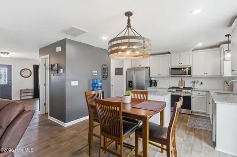 303 Ginger Drive New Bern NC 28560