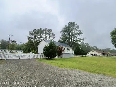 1329 Nc 137 Eure NC 27935