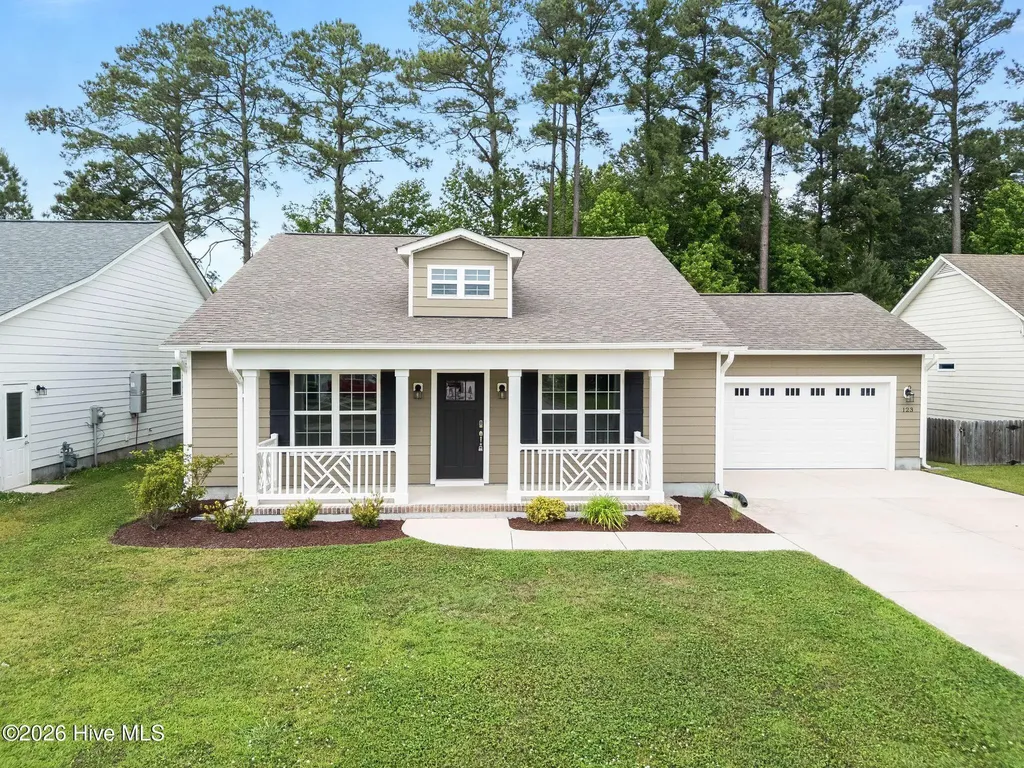 123 Grantham Place New Bern NC 28560