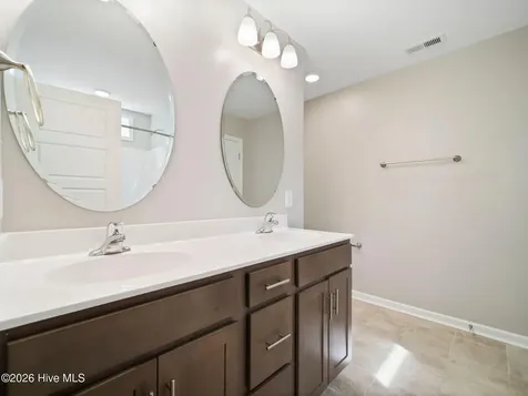123 Grantham Place New Bern NC 28560