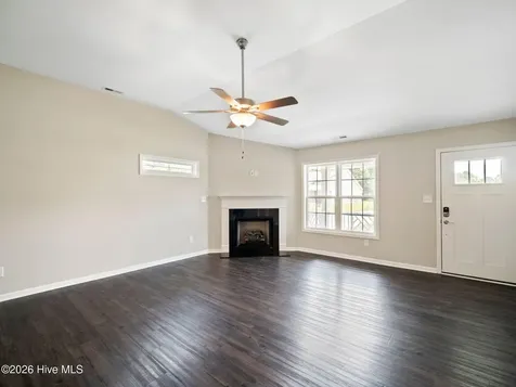 123 Grantham Place New Bern NC 28560