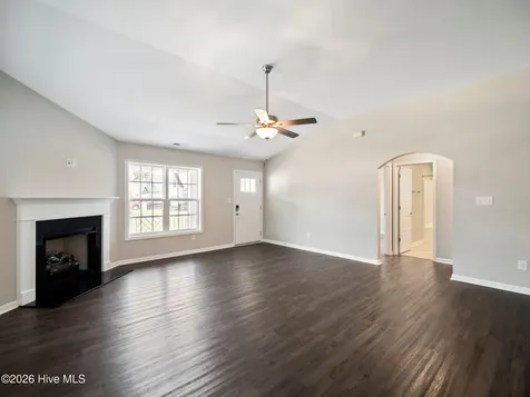 123 Grantham Place New Bern NC 28560