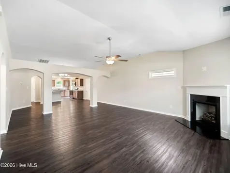 123 Grantham Place New Bern NC 28560
