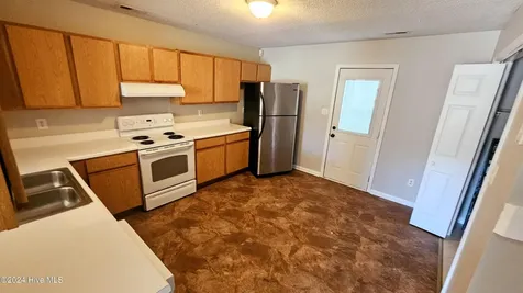 2125 Brandymill Lane Jacksonville NC 28546
