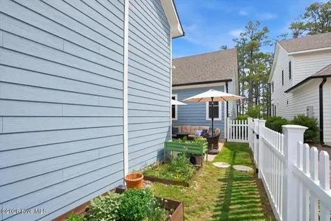 25 Station Avenue Southern Pines NC 28387