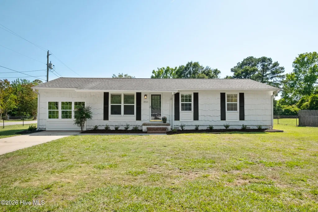 3521 Middle Sound Loop Road Wilmington NC 28411