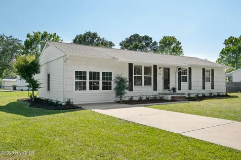 3521 Middle Sound Loop Road Wilmington NC 28411