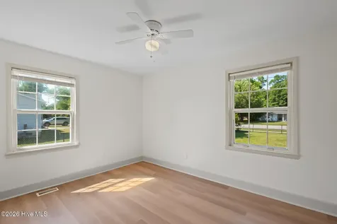 3521 Middle Sound Loop Road Wilmington NC 28411