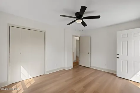 3521 Middle Sound Loop Road Wilmington NC 28411