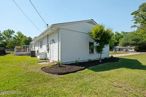 3521 Middle Sound Loop Road Wilmington NC 28411