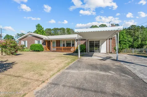 207 Maplehurst Drive Jacksonville NC 28540