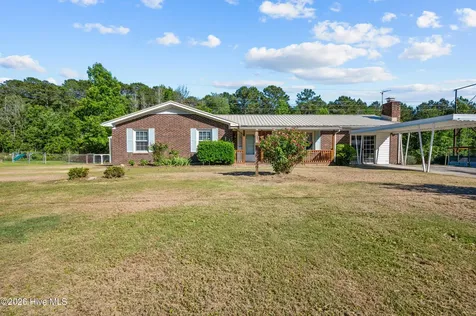 207 Maplehurst Drive Jacksonville NC 28540