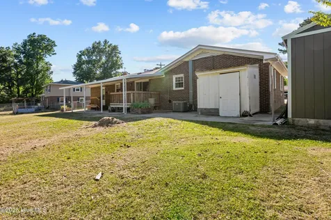 207 Maplehurst Drive Jacksonville NC 28540
