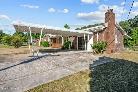 207 Maplehurst Drive Jacksonville NC 28540