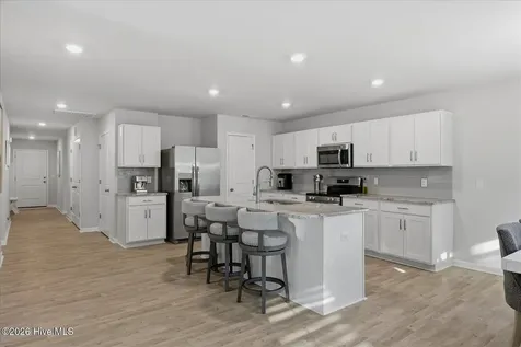 1697 W Coronado Avenue SE Bolivia NC 28422