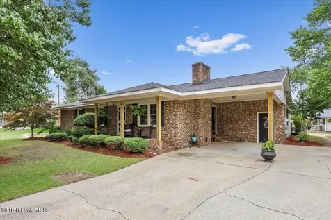 2943 Cherry Lane Kinston NC 28504