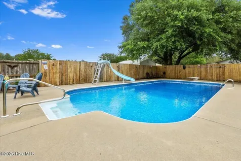 2943 Cherry Lane Kinston NC 28504