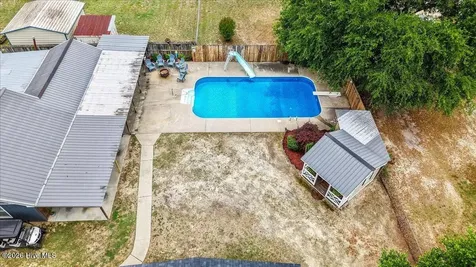 2943 Cherry Lane Kinston NC 28504