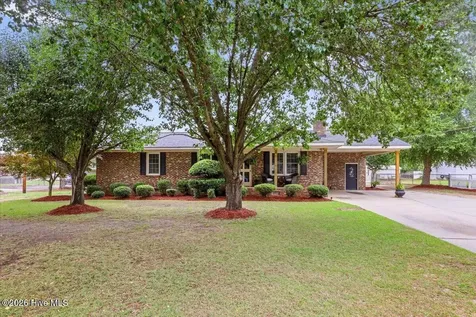 2943 Cherry Lane Kinston NC 28504