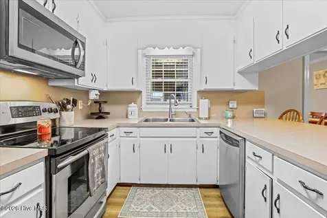 2943 Cherry Lane Kinston NC 28504