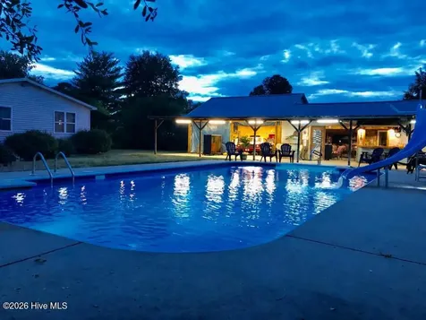 2943 Cherry Lane Kinston NC 28504