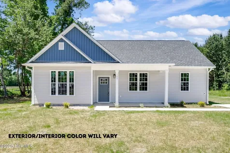 108 Doris Lane Teachey NC 28464