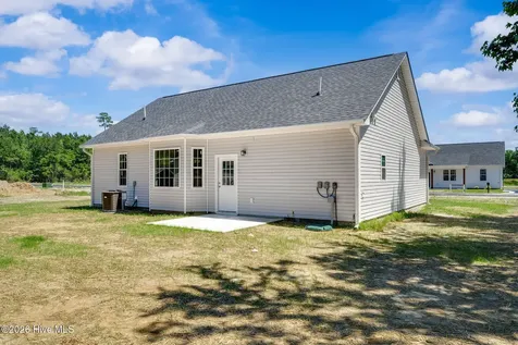108 Doris Lane Teachey NC 28464