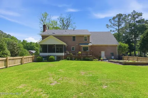 110 Creekview Road New Bern NC 28562