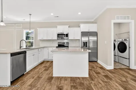 706 S Pollock Street Selma NC 27576