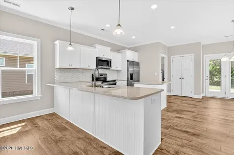 706 S Pollock Street Selma NC 27576
