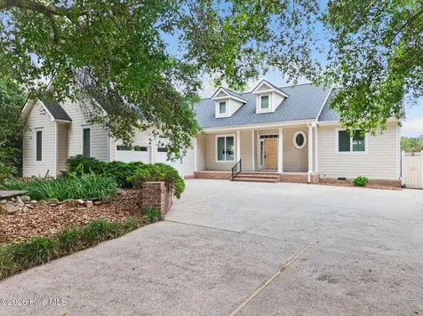 1410 N Shore Drive Southport NC 28461
