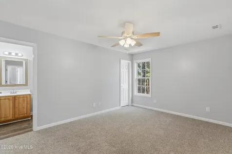 102 Ashbury Park Lane Richlands NC 28574