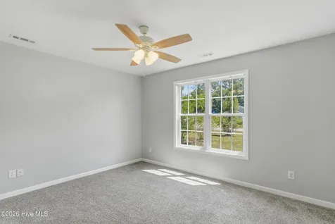 102 Ashbury Park Lane Richlands NC 28574