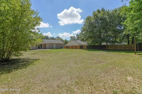 102 Ashbury Park Lane Richlands NC 28574