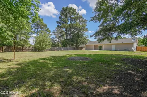 102 Ashbury Park Lane Richlands NC 28574