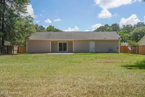 102 Ashbury Park Lane Richlands NC 28574