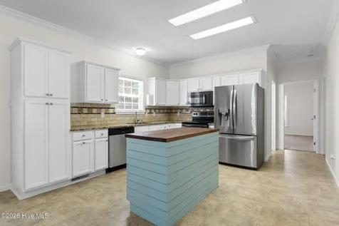 2592 Waterscape Drive SW Supply NC 28462