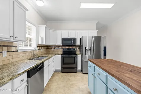 2592 Waterscape Drive SW Supply NC 28462