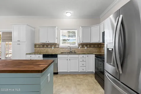 2592 Waterscape Drive SW Supply NC 28462