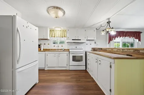 3526 Red Tip Lane Farmville NC 27828