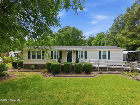 3526 Red Tip Lane Farmville NC 27828