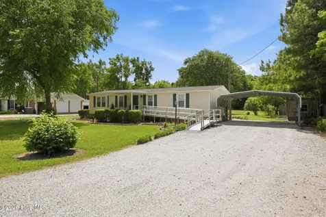 3526 Red Tip Lane Farmville NC 27828